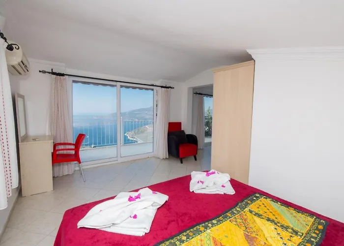 Mazara Villa *